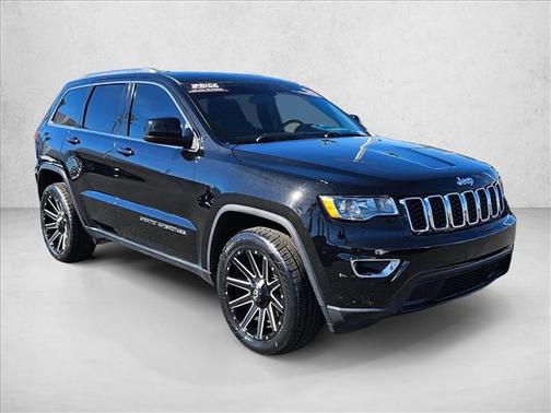 2020 Jeep Grand Cherokee Laredo