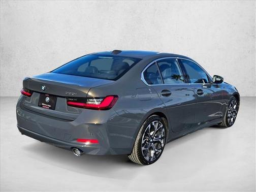 2026 BMW 330 i