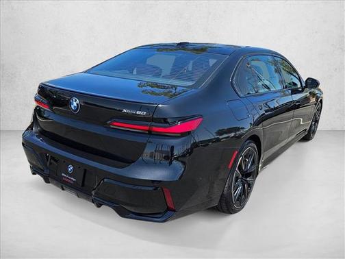 Black Sapphire Metallic 2026 BMW i7 xDrive60