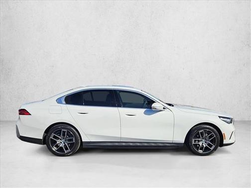 2026 BMW i5 eDrive40