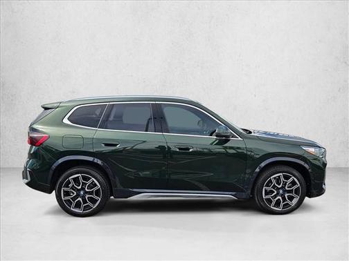 San Remo Green Metallic 2025 BMW X1 xDrive28i