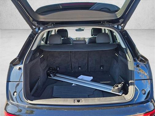 2021 Audi Q5 45 Premium Plus