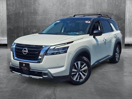 2022 Nissan Pathfinder SL 2WD