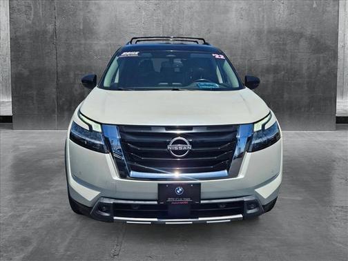 2022 Nissan Pathfinder SL 2WD