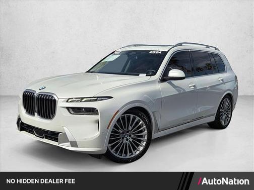 Mineral White Metallic 2024 BMW X7 xDrive40i