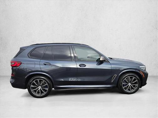 2021 BMW X5 M50i
