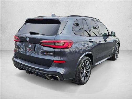 2021 BMW X5 M50i