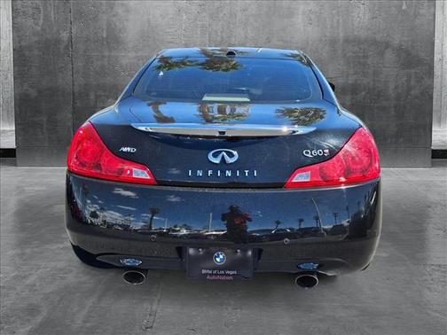 2014 INFINITI Q60 Base