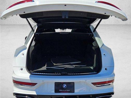 Glacier White 2021 Bentley Bentayga Speed