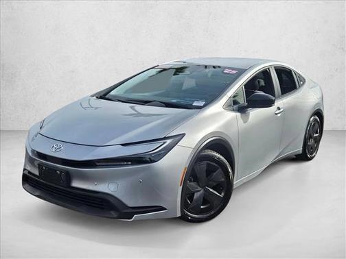 2025 Toyota Prius LE