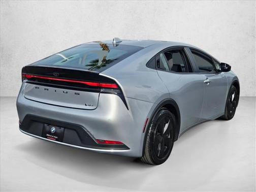2025 Toyota Prius LE