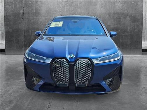 2025 BMW iX xDrive50