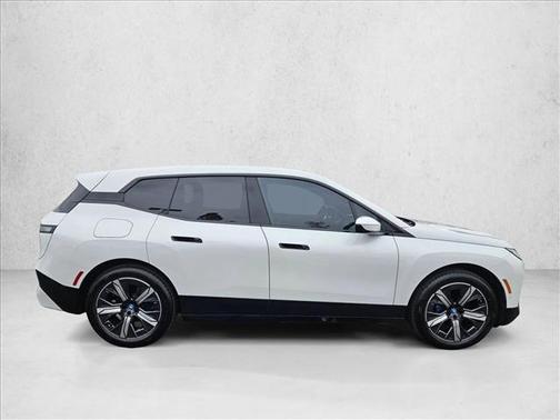 2025 BMW iX xDrive50