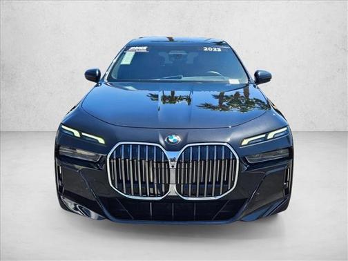 Black Sapphire Metallic 2023 BMW 740 i