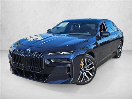 Carbon Black Metallic 2026 BMW 750e i xDrive
