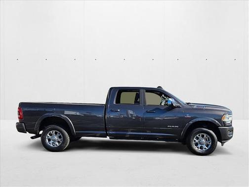 2019 RAM 3500 Laramie Crew Cab 4x4 8' Box
