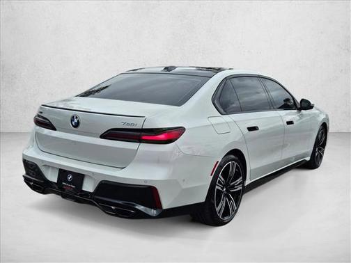 2025 BMW 760 xDrive