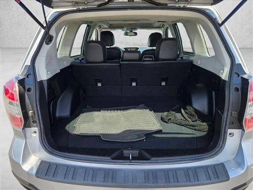 Ice Silver Metallic 2016 Subaru Forester 2.5i Limited