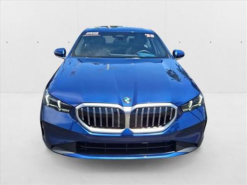 2025 BMW 530 i