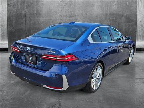 2025 BMW 530 i