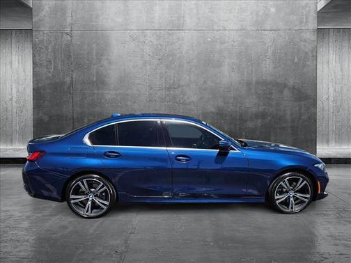 2024 BMW 330 i
