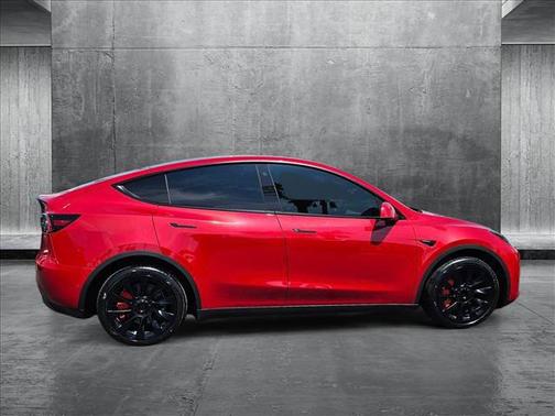2022 Tesla Model Y Long Range Dual Motor All-Wheel Drive