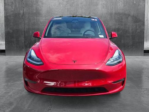 2022 Tesla Model Y Long Range Dual Motor All-Wheel Drive