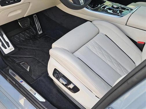 Brooklyn Grey Metallic 2026 BMW X5 M60i