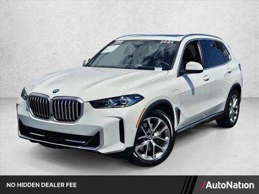 Alpine White 2024 BMW X5 PHEV xDrive50e