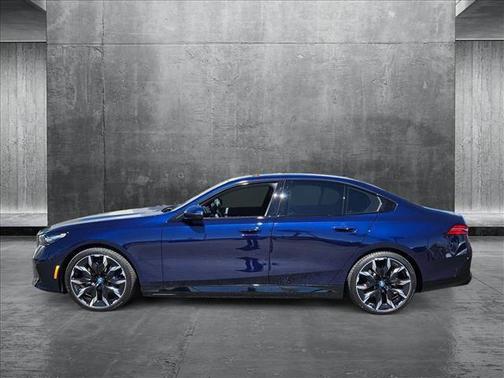 2025 BMW i5 eDrive40