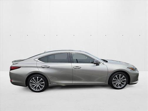 2019 Lexus ES 300h Base