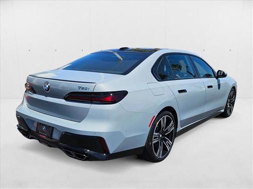 2025 BMW 760 i xDrive