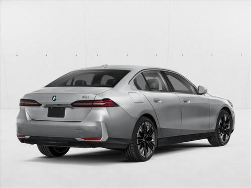 Oxide Grey Metallic 2026 BMW 530 530i