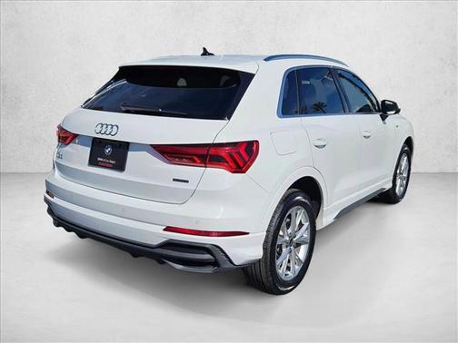 2025 Audi Q3 Premium 45 TFSI S line quattro Tiptronic