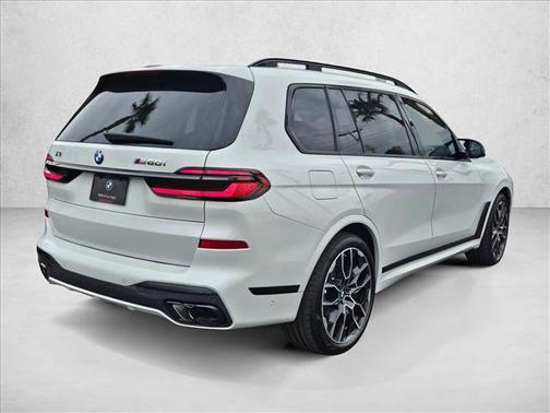2026 BMW X7 M60i