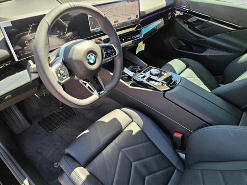 Carbon Black Metallic 2026 BMW 530 530i