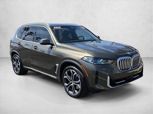 Manhattan Green Metallic 2026 BMW X5 xDrive40i