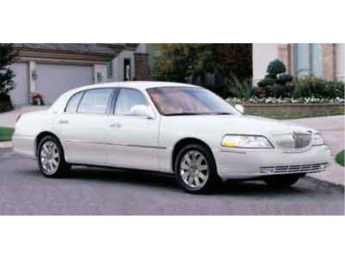 2003 Lincoln Town Car Signature
