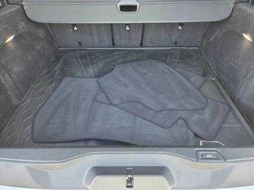 Mineral White Metallic 2025 BMW X5 sDrive40i