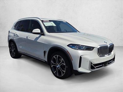Mineral White Metallic 2025 BMW X5 sDrive40i