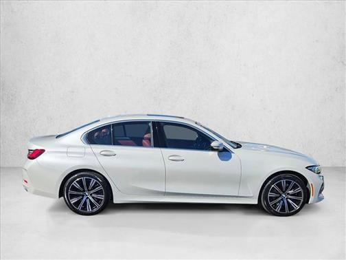 2025 BMW 330 xDrive
