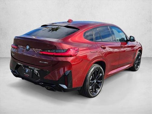 2024 BMW X4 xDrive30i