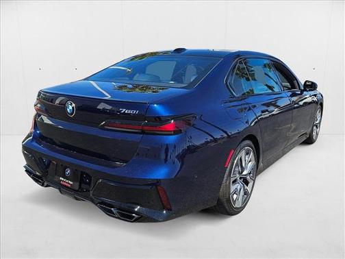2025 BMW 760 i xDrive