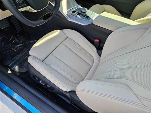 Mineral White Metallic 2026 BMW 430 i xDrive