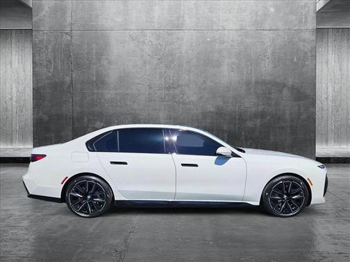 2024 BMW i7 eDrive50