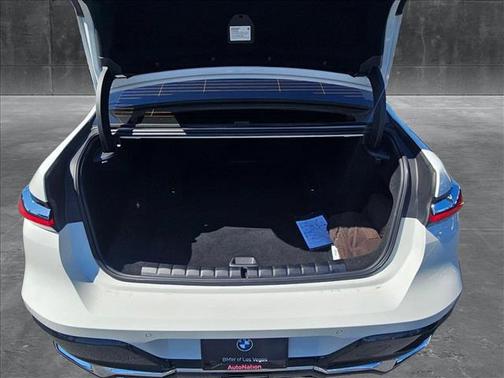 2024 BMW i7 eDrive50