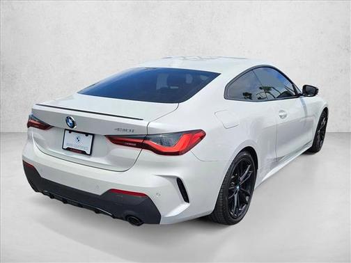 Mineral White Metallic 2024 BMW 430 i