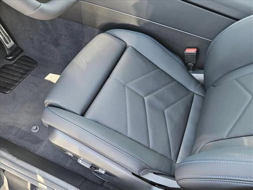 Black Sapphire Metallic 2026 BMW 530 530i