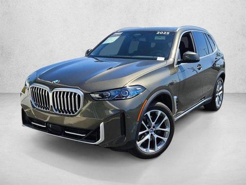 Manhattan Green Metallic 2025 BMW X5 xDrive40i