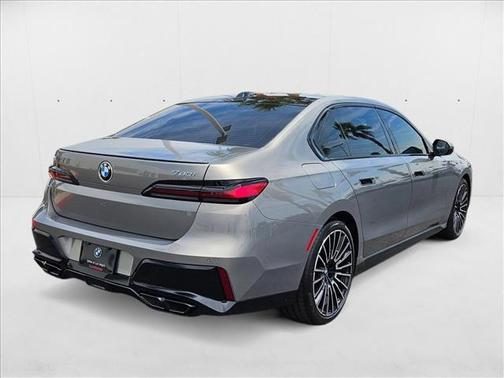 2025 BMW 760 i xDrive